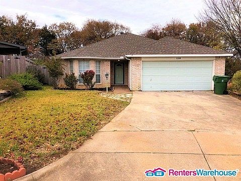 1st image of 1208 Hidden Oaks Dr