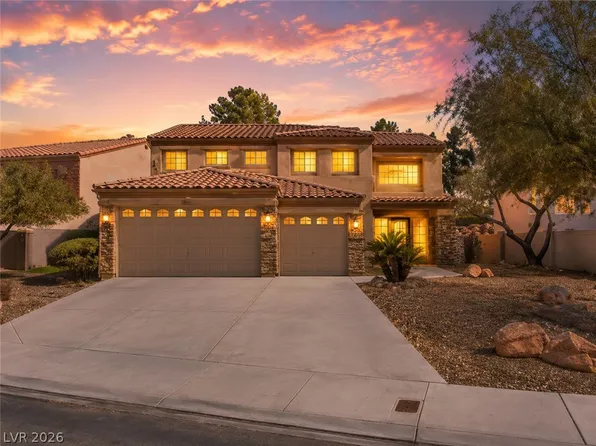8404 Bay Crest Dr, Las Vegas, NV 89128