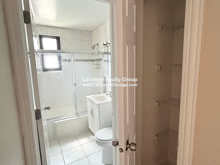 7320.5 N Ridge Blvd #3W — Photo 10