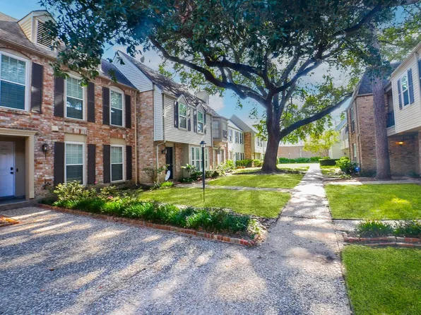 13074 Trail Hollow Dr #3074, Houston, TX 77079