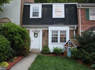 5039 Head Ct, Fairfax, VA 22032