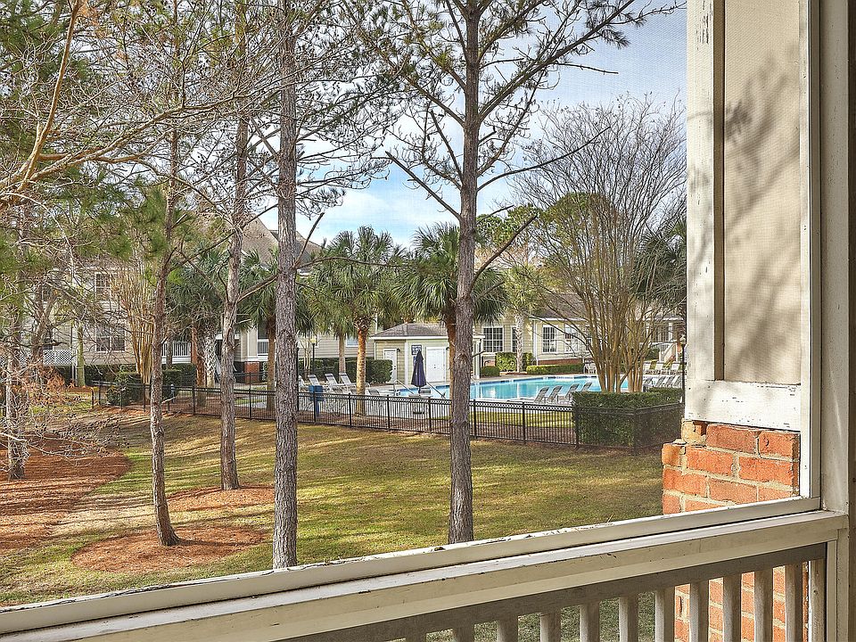 1st image of 1600 Long Grove Dr Unit 912
