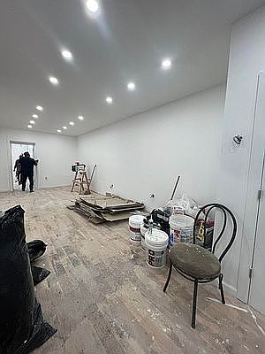 4th image of 693 Bristol St APT 2