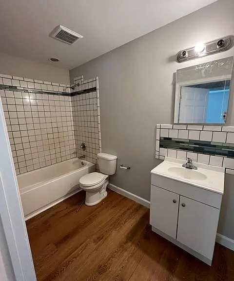 916 Avon Ave #101 — Photo 9