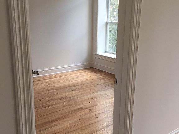 4th image of 1659 S Throop St APT 2W