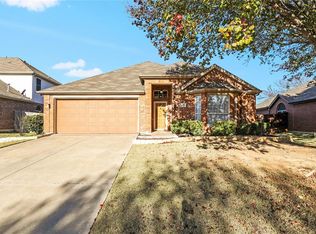 2620 Briarcrest Dr, Burleson, TX 76028