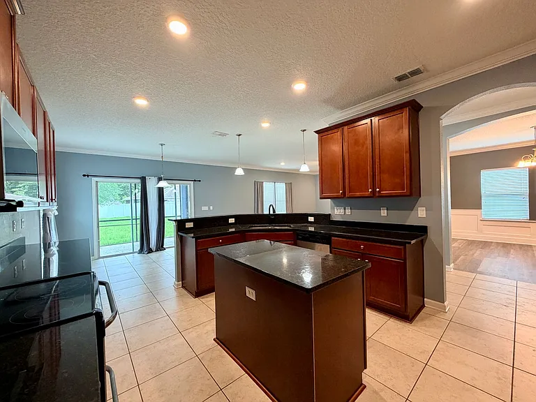15991 Baxter Creek Dr — Photo 4