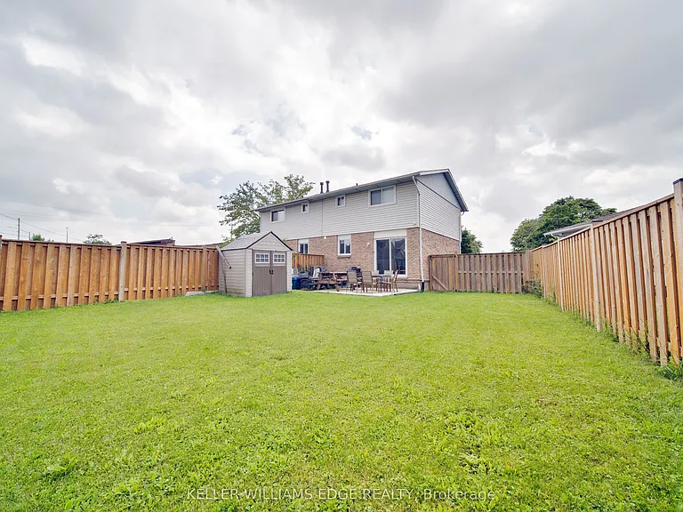 124 Romy Cres — Photo 25
