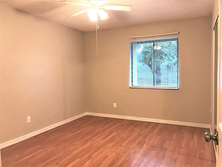 149 Springwood Cir #D — Photo 12