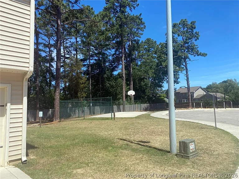 2514 Gardner Park Dr — Photo 2