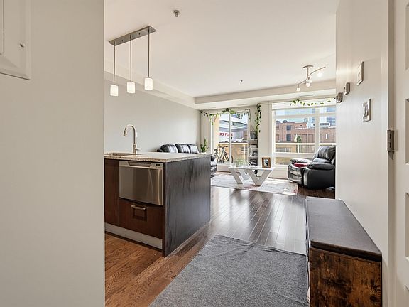 5th image of 10388 105th St NW #404