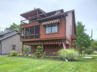 988 Grandview Rd, Lake Milton, OH 44429