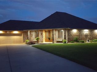1416 River Birch Dr, Yukon, OK 73099