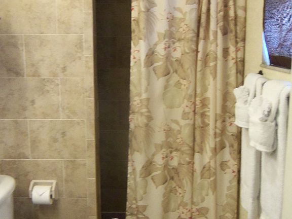 3rd image of 1420 Bayshore Blvd #404