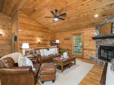 564 Weaver Creek Ln, Blue Ridge, GA, 30513