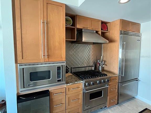 5th image of 1120 E KENNEDY BOULEVARD #924