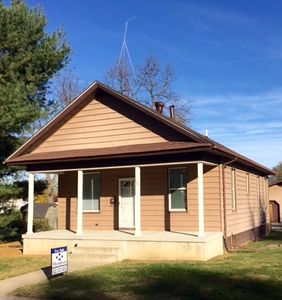 115 E Rowe St, Roodhouse, IL, 62082