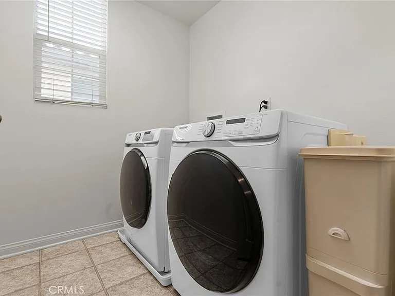1721 Pantai Ave — Photo 21