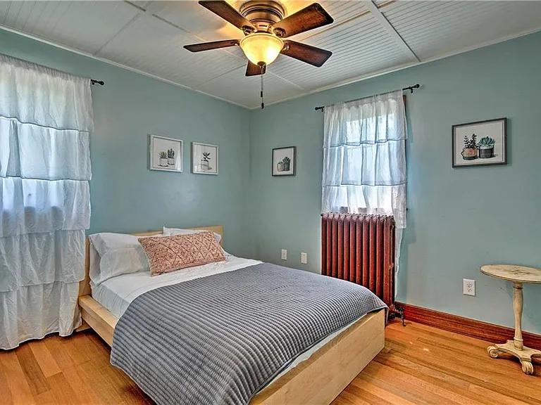 129 Dighton Ave — Photo 23