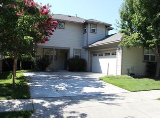 1433 Peterson Ln, Santa Rosa, CA 95403