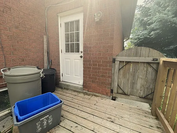 302 Livingstone St W #B — Photo 30