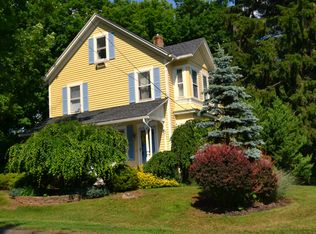 800 Wolf Hill Rd, Cheshire, CT 06410