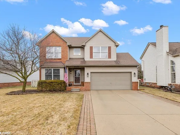25891 Briar Towne Blvd, Chesterfield, MI 48051