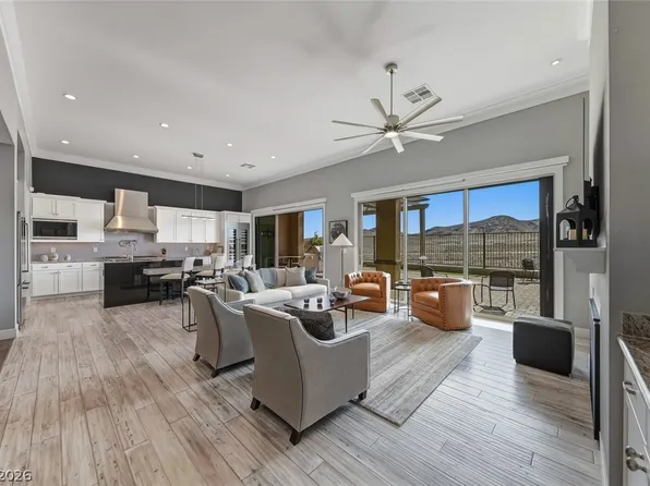 12335 Skyracer Dr, Las Vegas, NV 89138