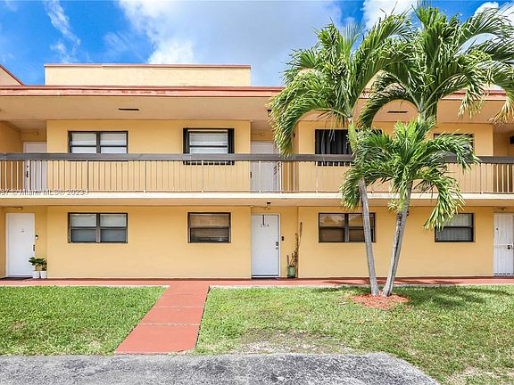2nd image of 8879 Fontainebleau Blvd #104-12