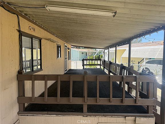 3rd image of 15181 Van Buren Blvd