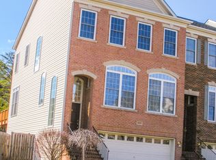 25866 Commons Sq, Chantilly, VA 20152