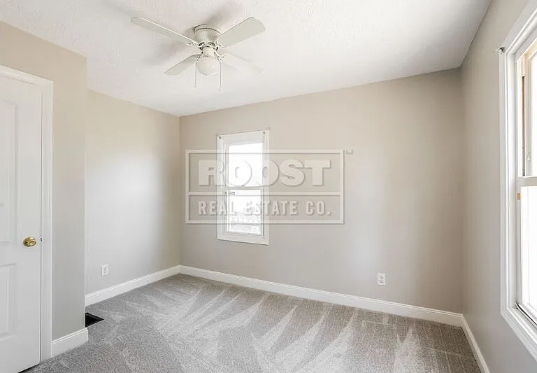 1154 Miller Ave — Photo 10