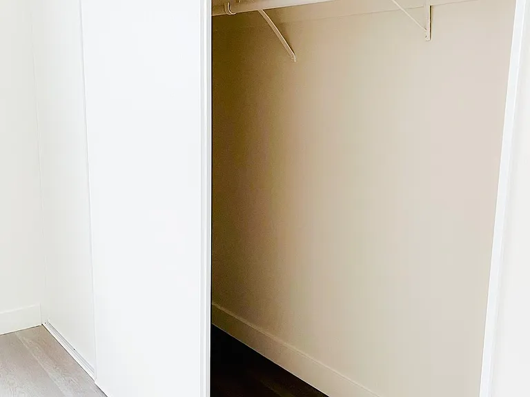 405 N Marengo Ave #5 — Photo 52