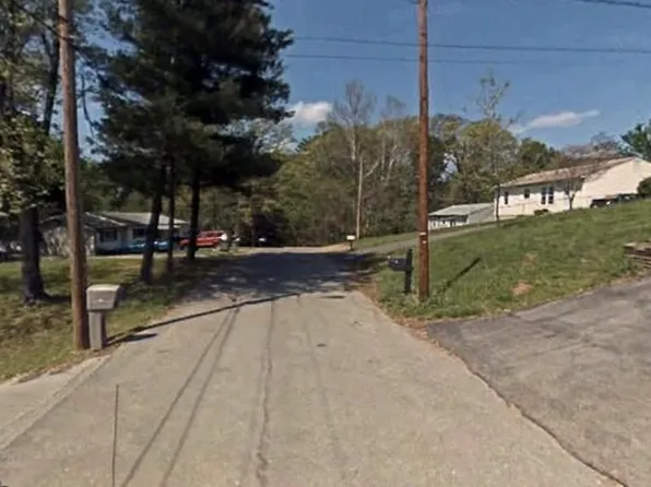 46 Frantz St, Salem, VA 24153