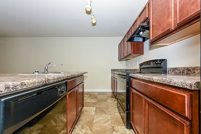 1305 Forsythia Way — Photo 8