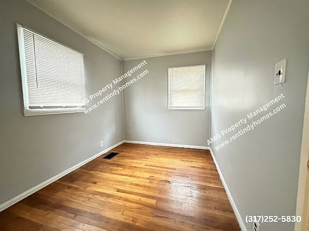1210 N Goodlet Ave — Photo 2