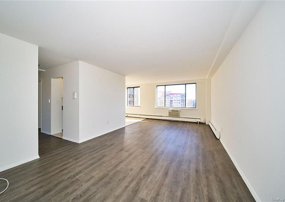 1st image of 25 Lake St #7