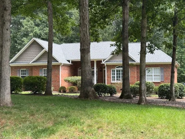 189 March Ferry Rd, Advance, NC 27006
