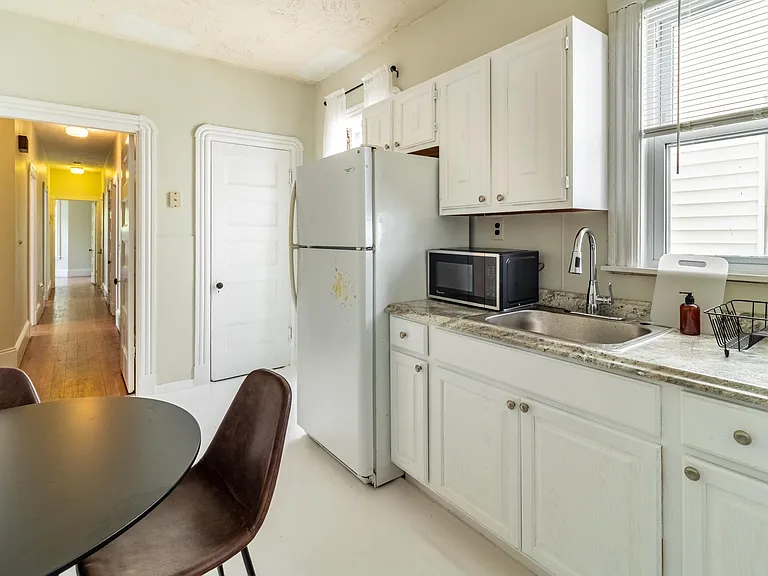 787 Columbia Rd #1L — Photo 2