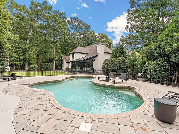 3rd image of 3 Bailey Knoll Ct