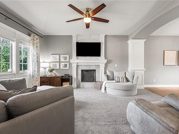 4th image of 18419 Rock Creek Dr