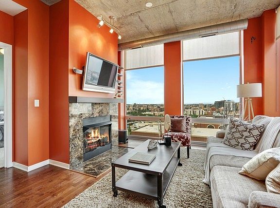 3rd image of 700 N Larrabee St APT 1101