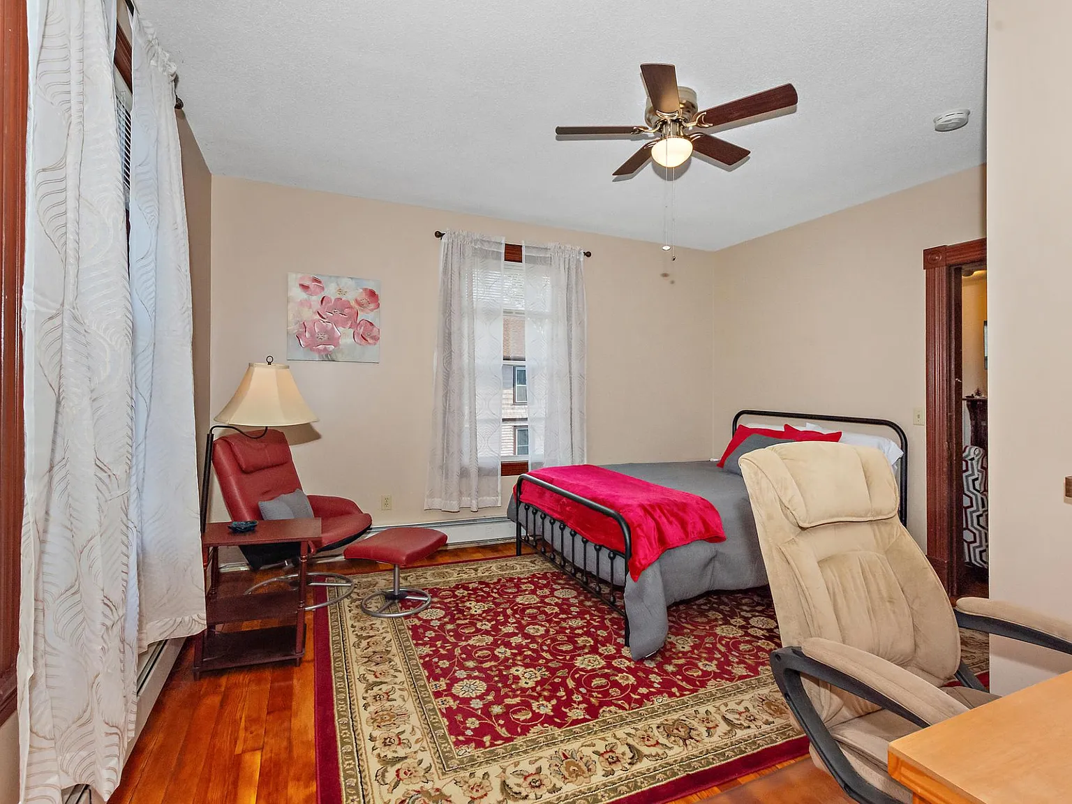 2 bed, 1400 sqft, $1,250 — Photo 3
