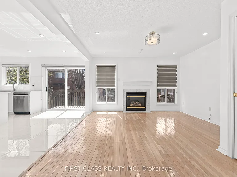 5554 Churchill Meadows Blvd #MAIN — Photo 5