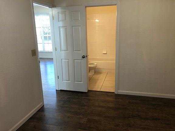 3rd image of 475 Sevilla Ave