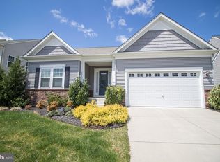 23531 Lilliflora Dr, California, MD 20619