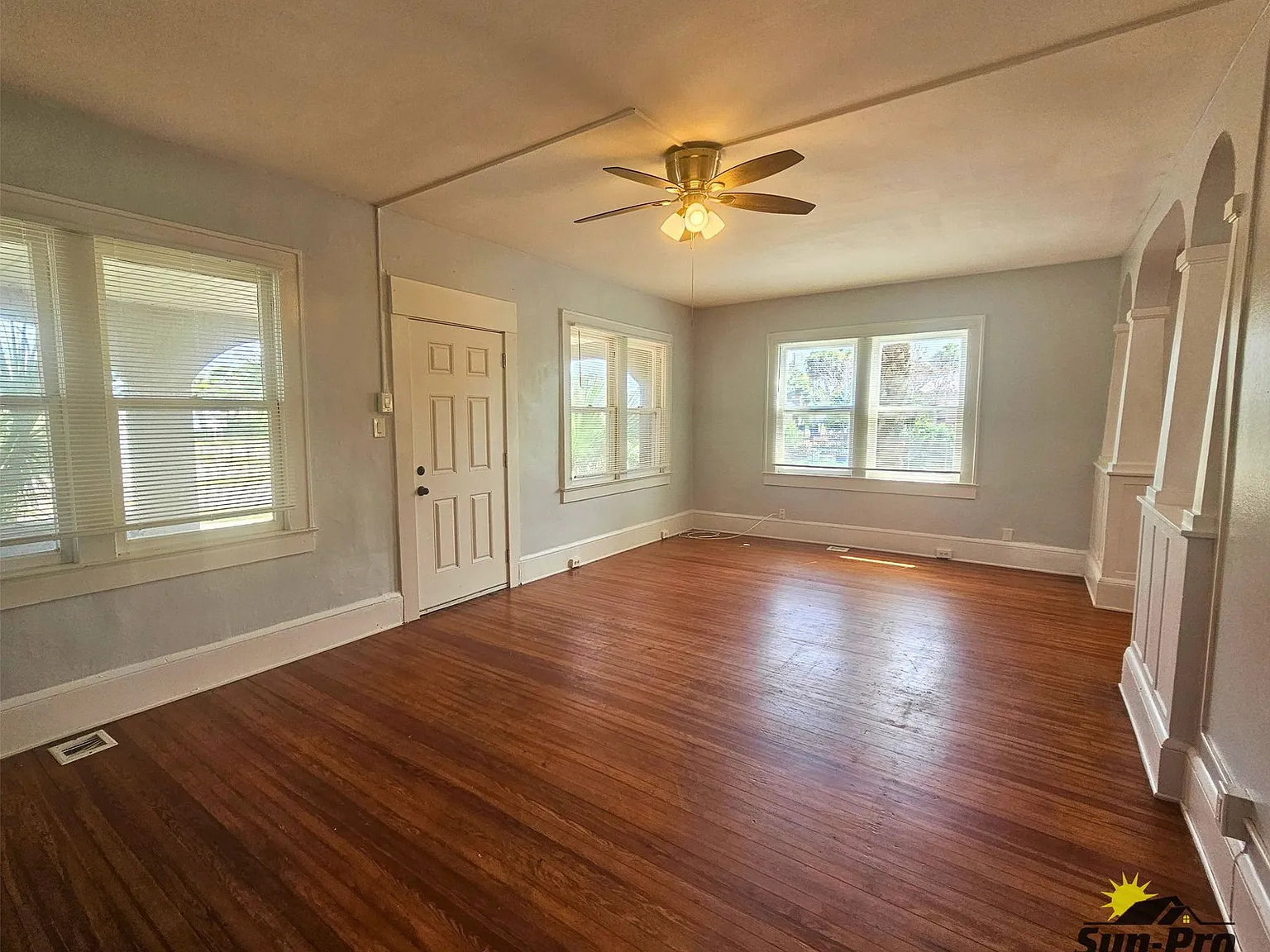 2 bed, 1.0 bath, $1,395 — Photo 4