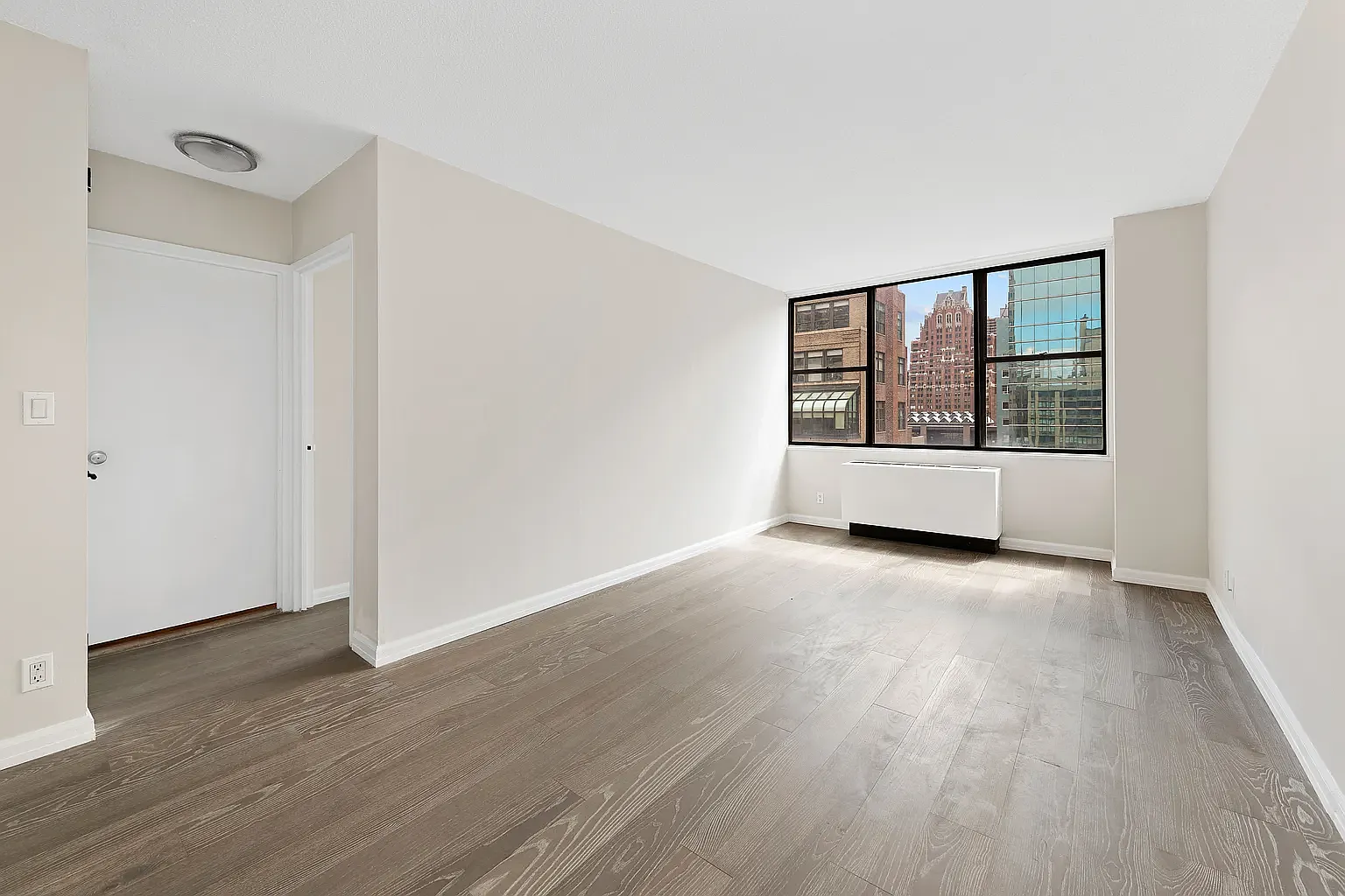 301 East 45th Street — Photo 1
