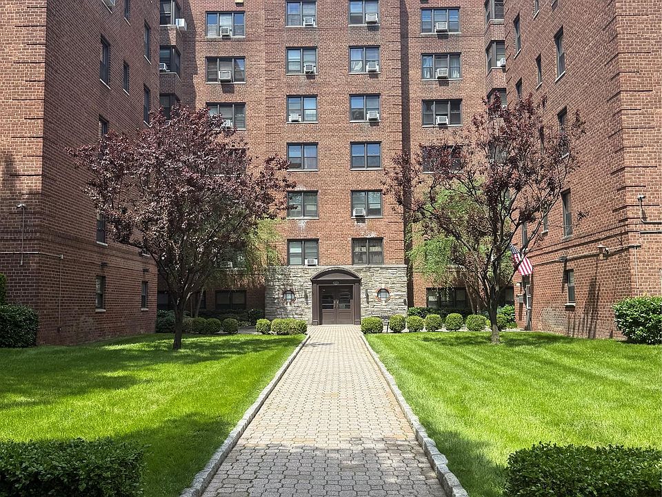 1st image of 505 E Lincoln Avenue #302