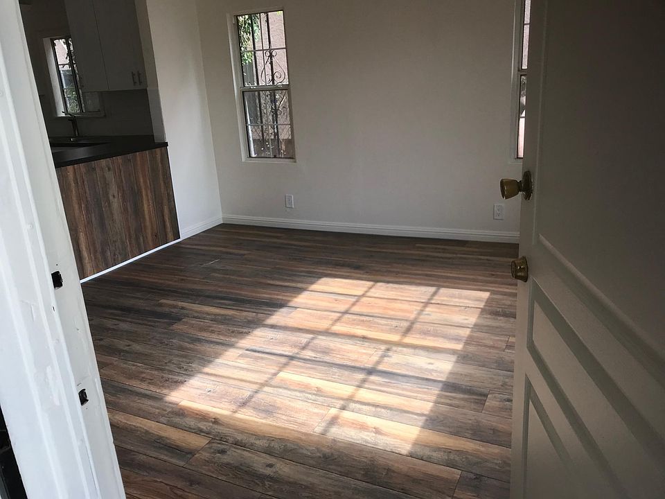 Entrance to living room